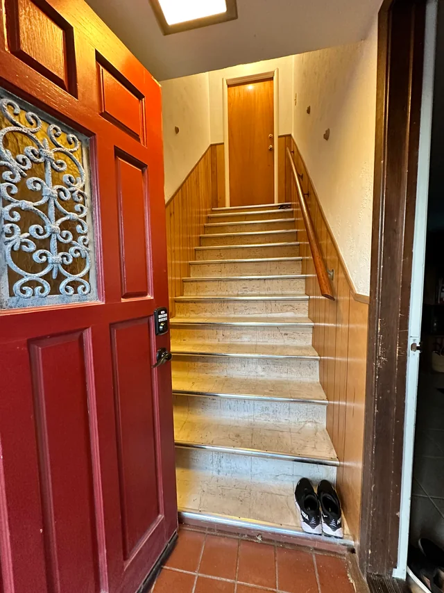 Transforming Your Stairway: A Guide to Creating a Warm and Inviting Entryway